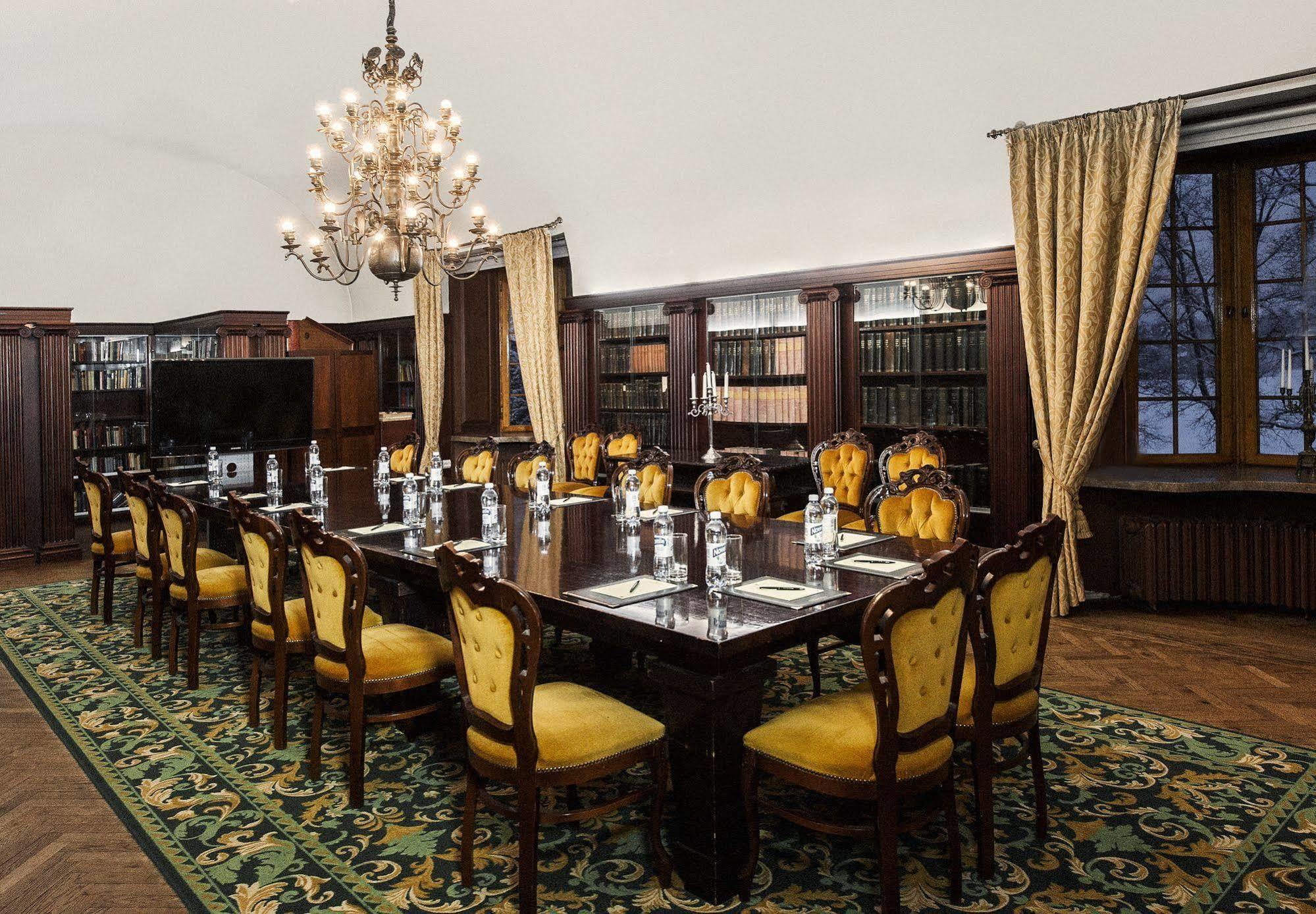 Hotel Vanajanlinna Harviala Ngoại thất bức ảnh